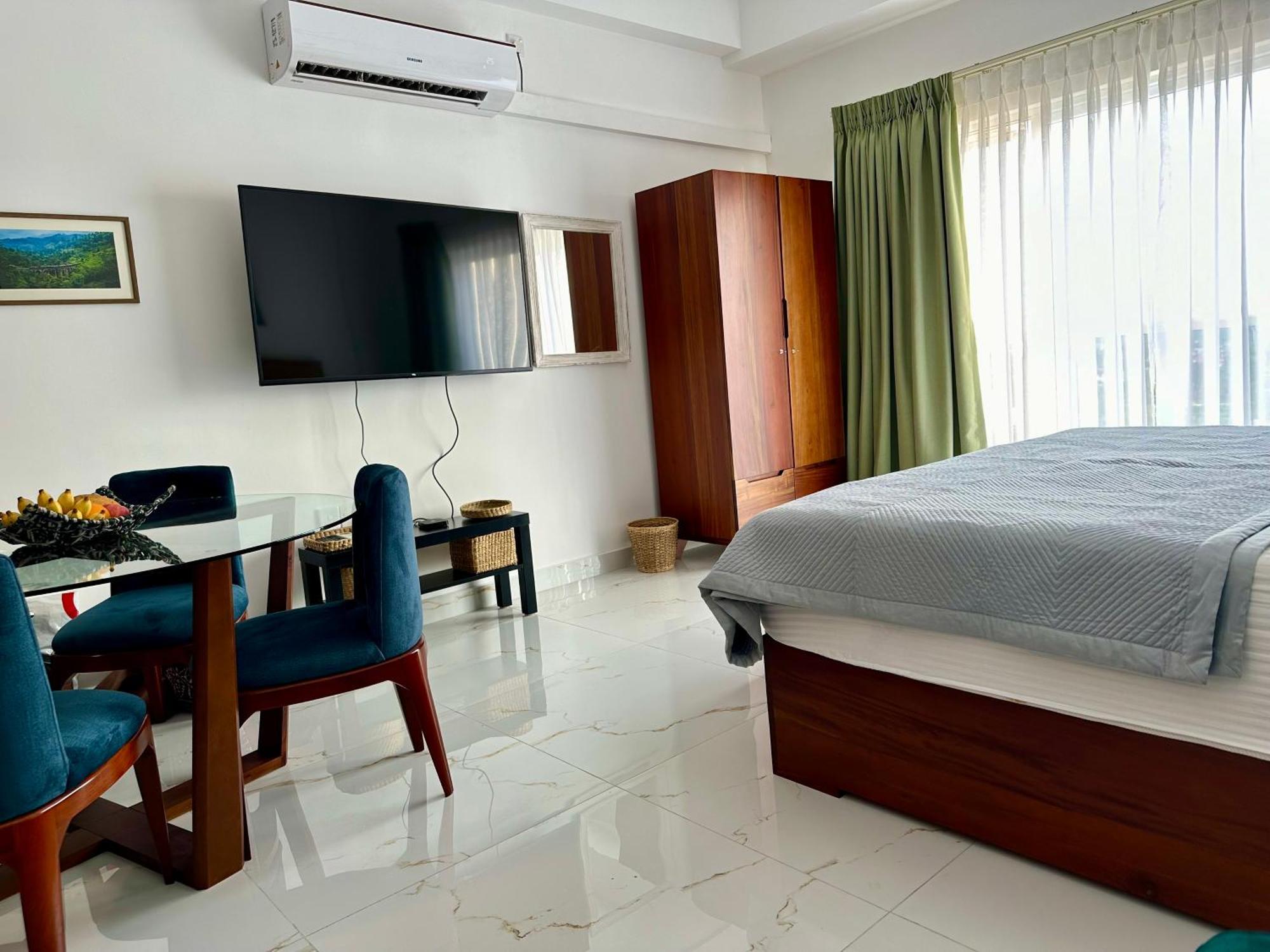 Ocean Breeze Hotel Residencies Britlanka Apartments Negombo Eksteriør bilde